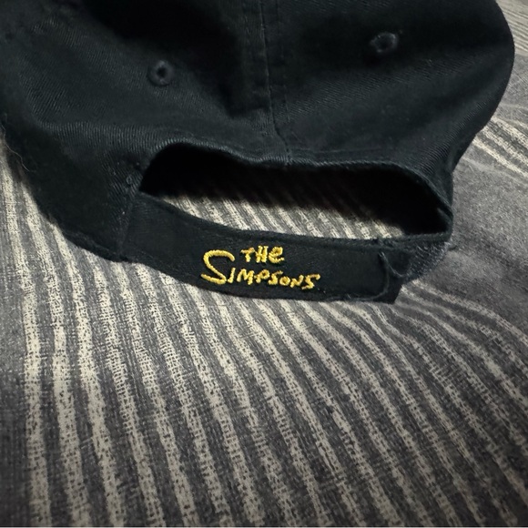 The Simpsons Navy Baseball Cap with Embroidered Design Homer Simpson - Picture 5 of 9